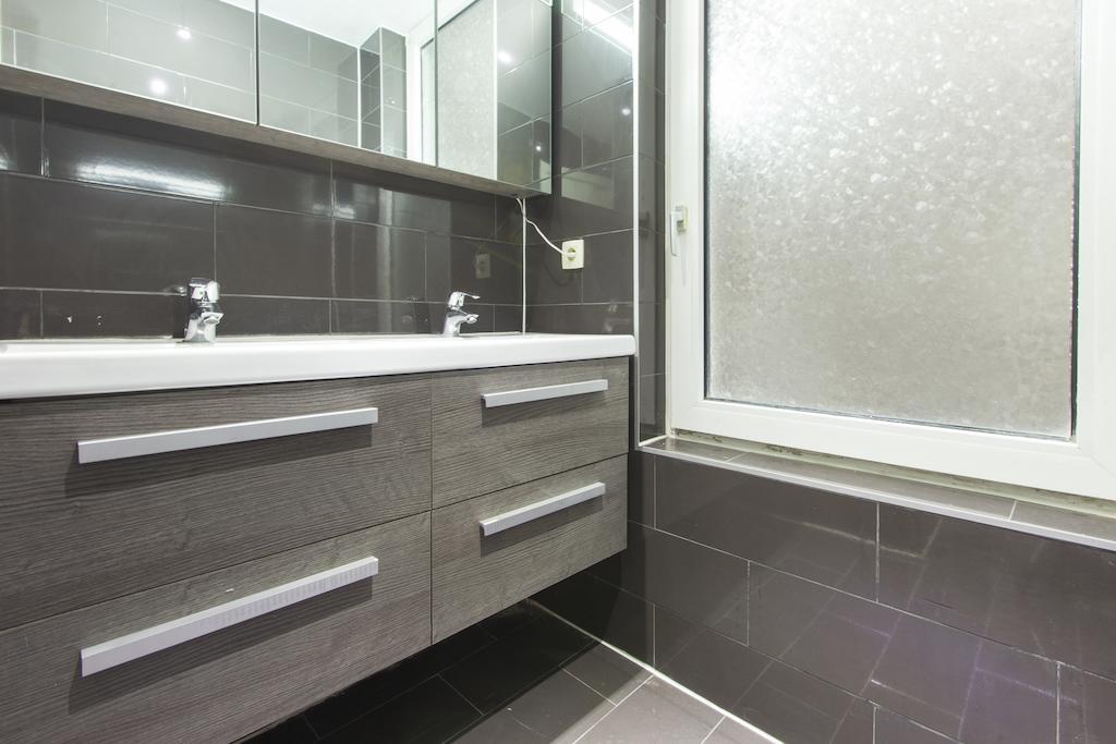 Madou City Center Apartment Брюссель Номер фото